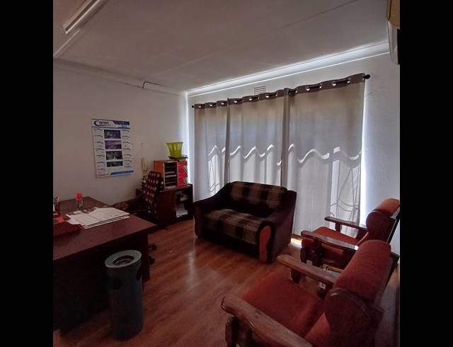 3 BEDROOM HOUSE FOR SALE IN THREE RIVERS